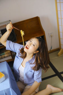朋友的妈妈2中字巴巴鱼汤饭惹人